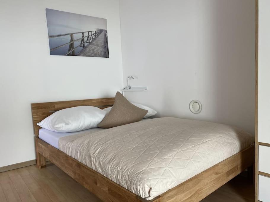 Neu Apartment In Schloss Naehe,Parkplatz, Netflix Sögel Kültér fotó